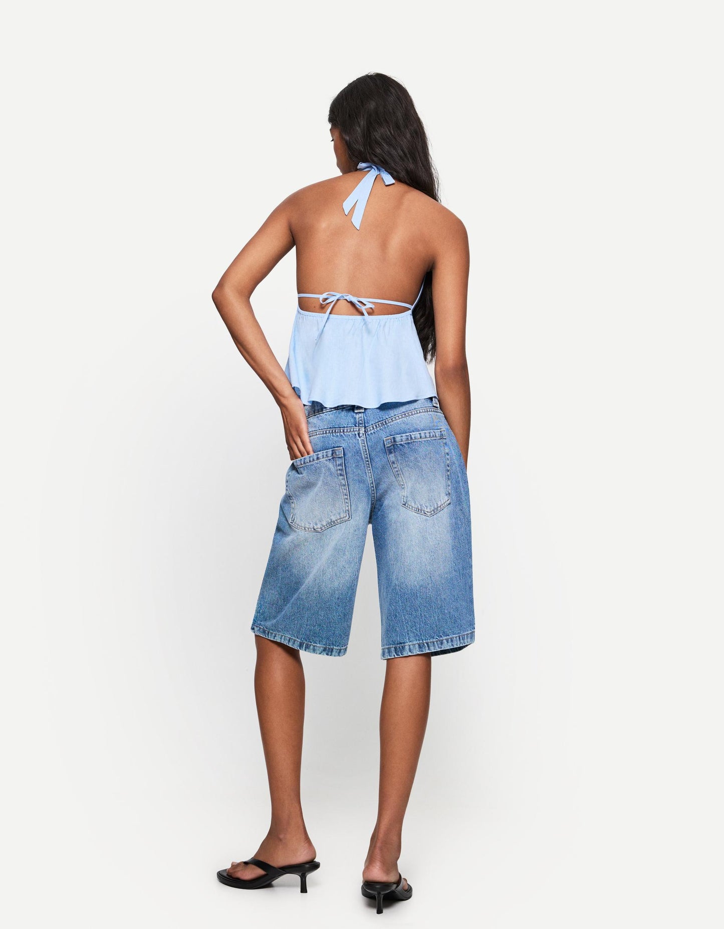 Top halter con lino