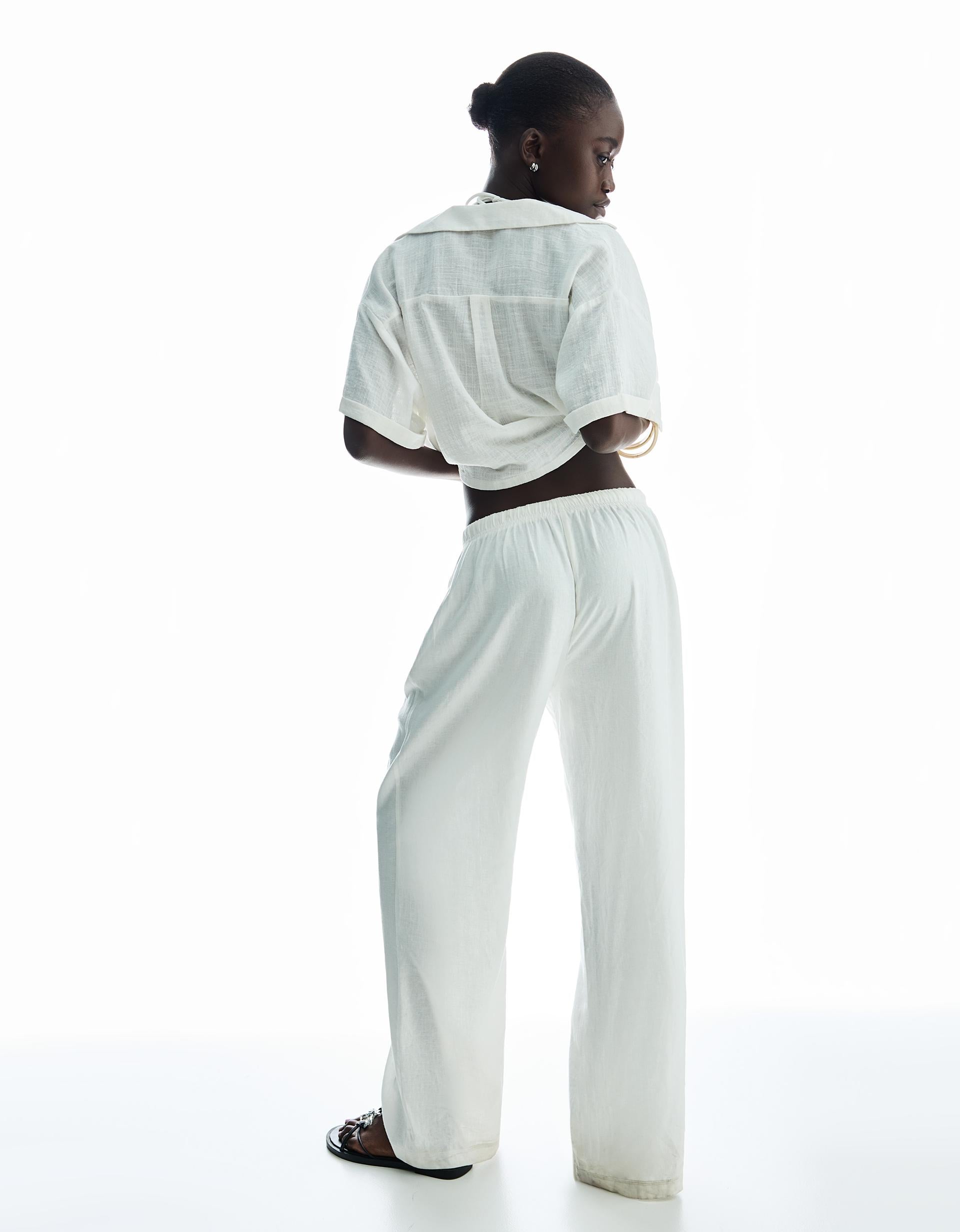 Camisa manga corta rústica estructura - Bershka