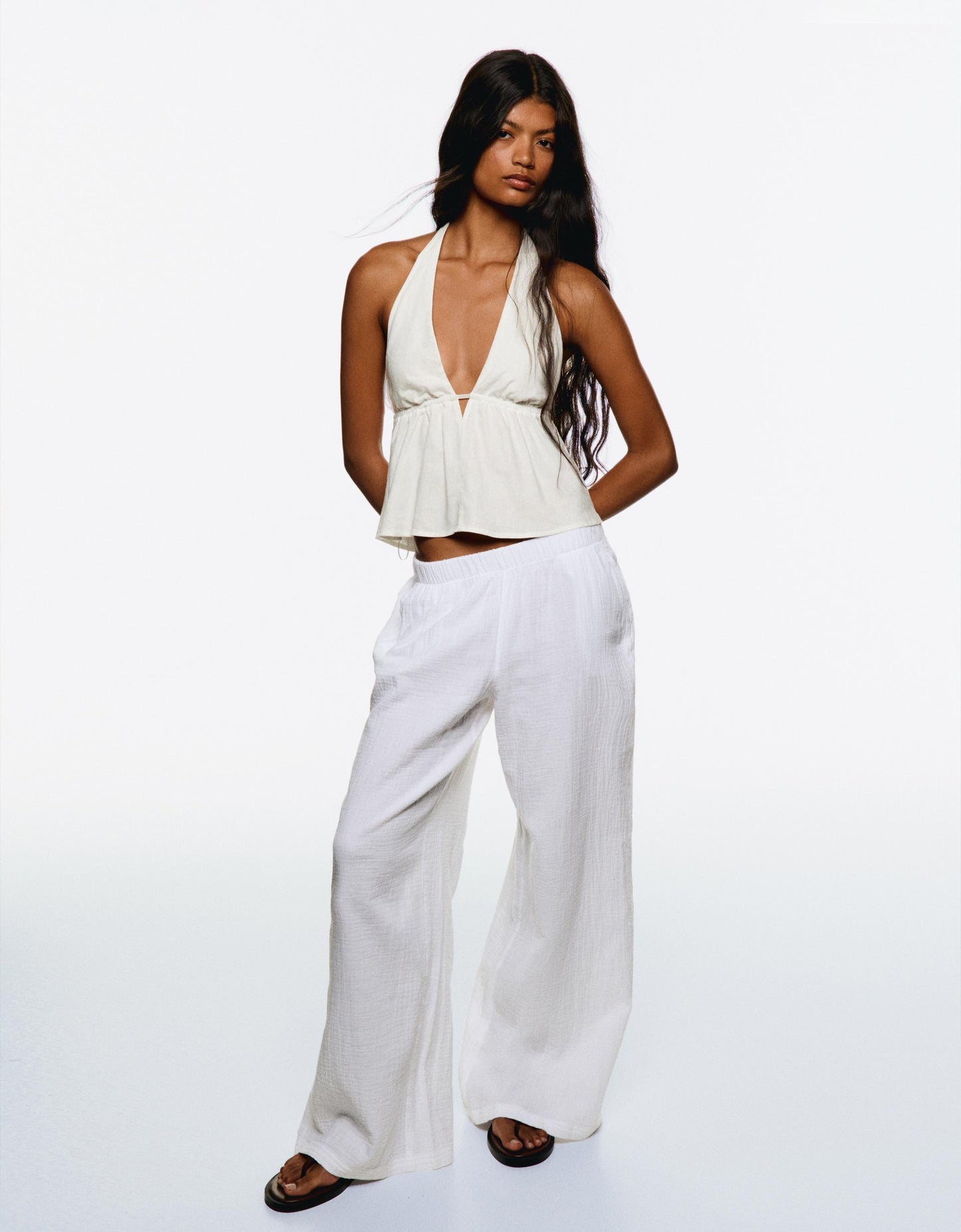 Top halter con lino