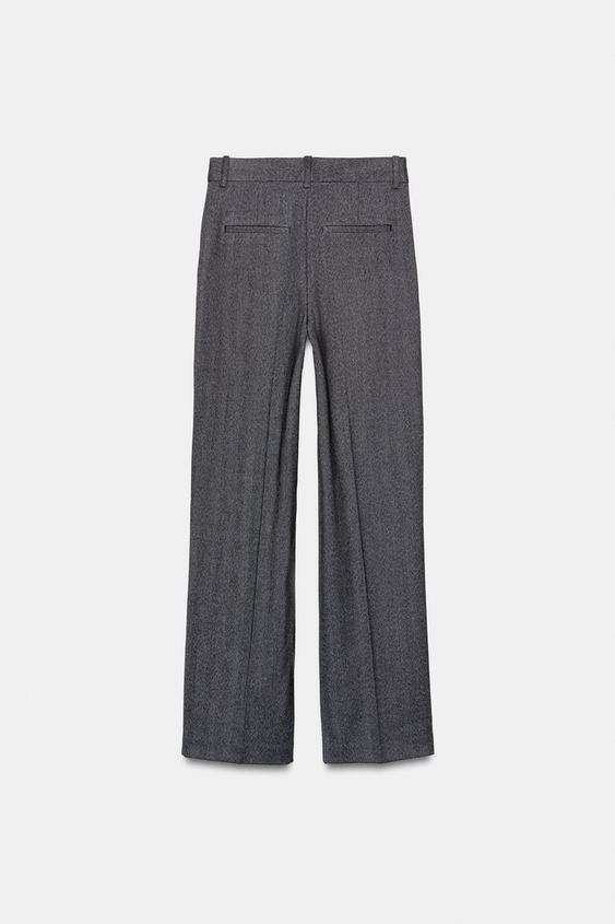 CONJUNTO CHAQUETA BOLSILLOS / PANTALON RECTO ESPIGA