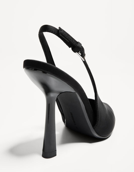 Zapato tacón destalonado