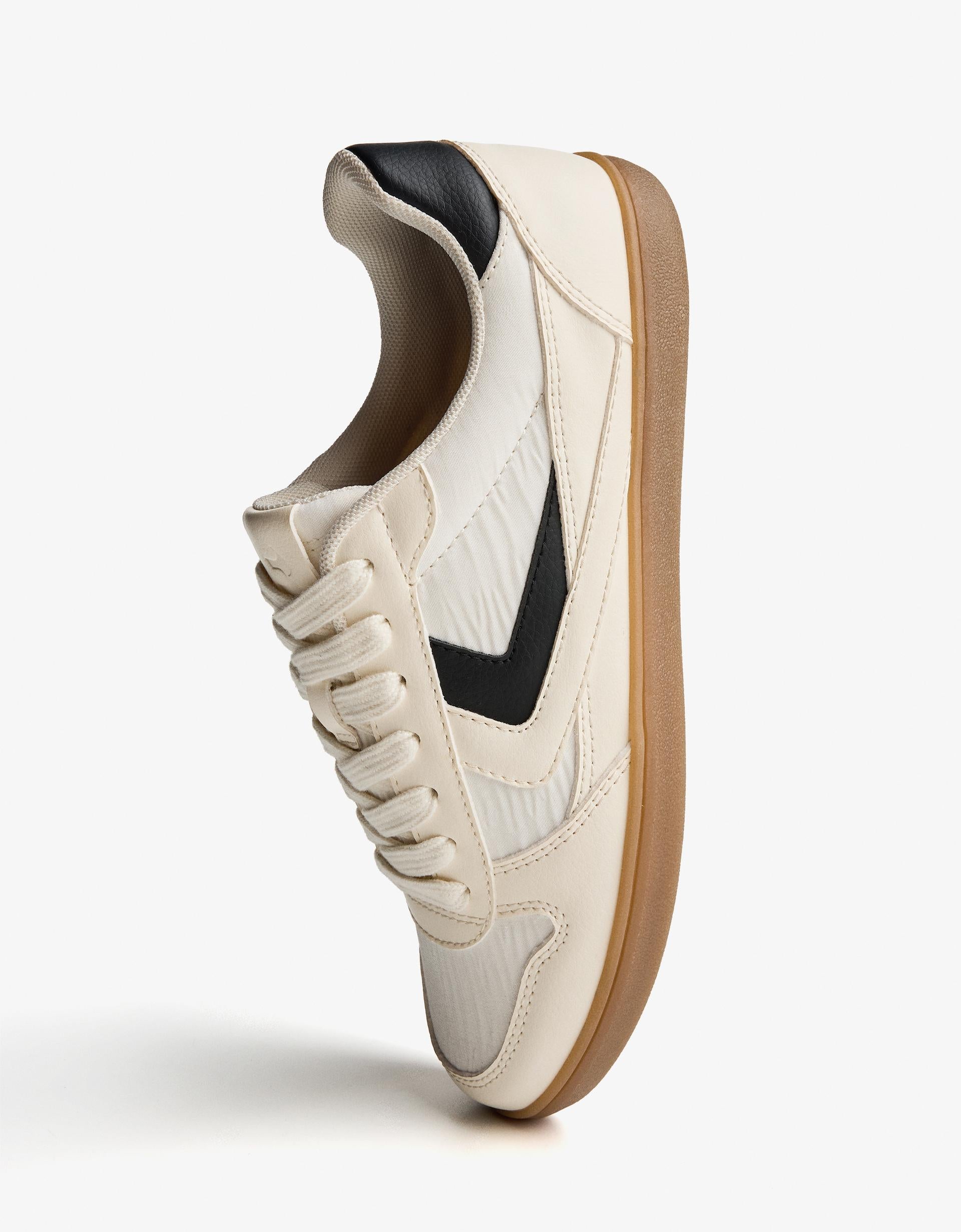 Zapatilla retro - Bershka