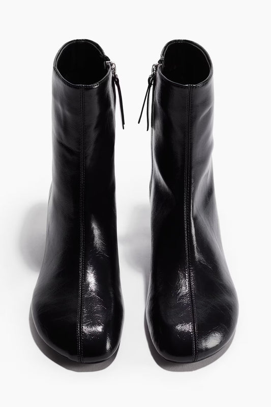 BOTINES