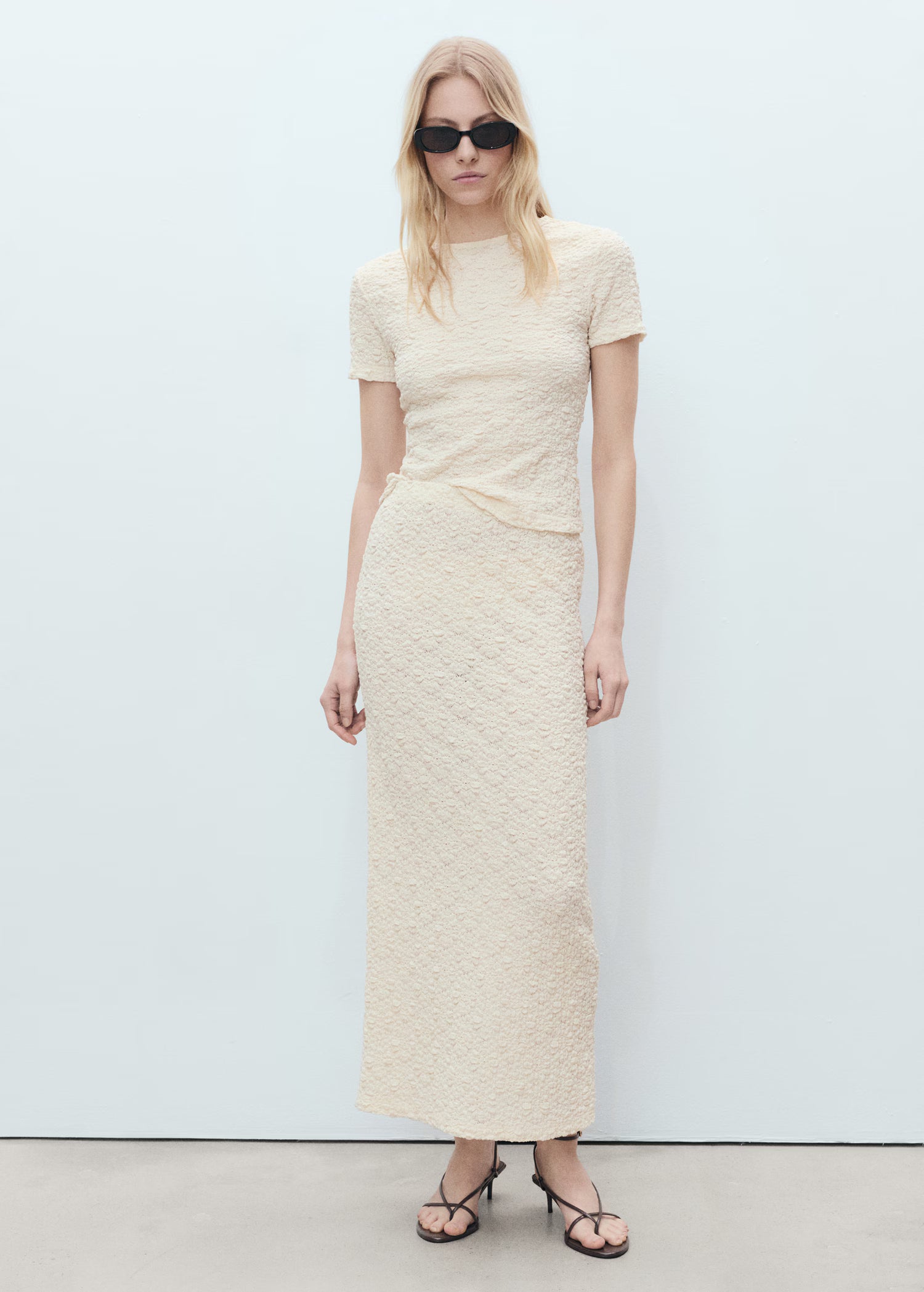 Camiseta mezcla algodón y textura - Mango