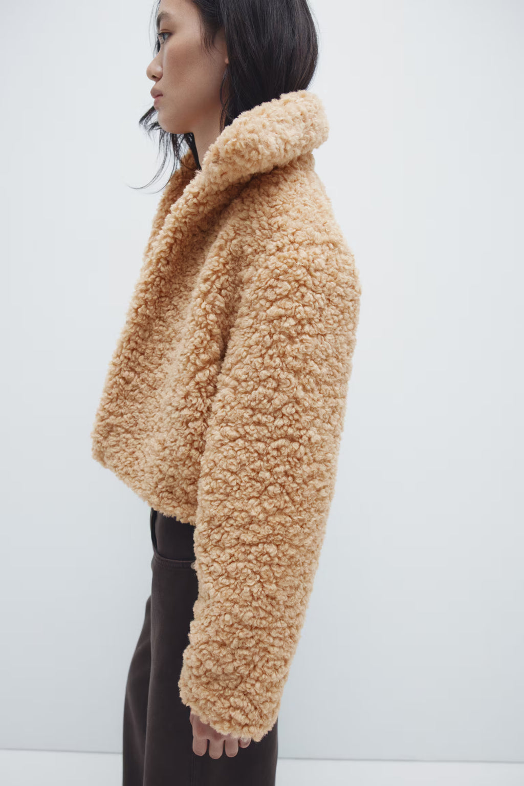 CHAQUETACROPPED DE BORREGUITO - H&M